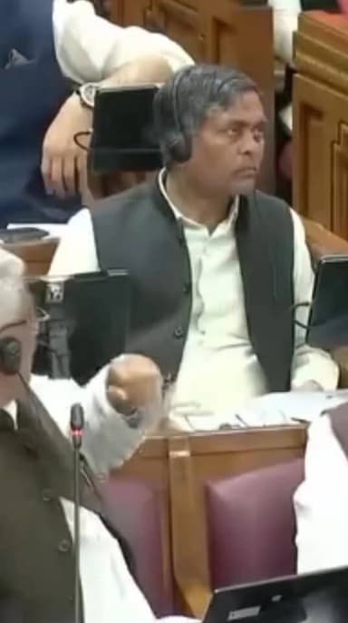 गोंड जाति व खरवार जाति का अनुसूचित जनजाति में जातिप्रणाम पत्र बनाने की मांग की आवाज उठी विधानसभा में ....
#jatipramanpa...