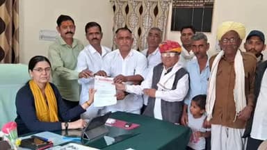 बाप: बापिणी में बेमौसम ओलावृष्टि से फसलें बर्बाद, किसानों ने कलेक्टर के नाम उपखंड अधिकारी को सौंपा ज्ञापन, मुआवजे की मांग की