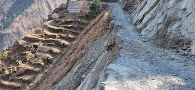 छह महीने बाद भी बहाल नहीं हो सकी गैहरा–मरौर वाया छतराडी सड़क, ग्रामीणों में रोष।
हिमाचल 84 टीवी ब्यूरो भरमौर
भरमौर क्...