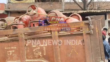 धनवार पुलिस को मिली बड़ी सफलता, दर्जनों चोरी गए गैस सिलेंडर को किया गया जब्त.. #PNANewsIndia #CrimeNews #Crime #PoliceAct...