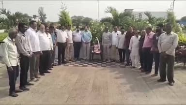 पानसेमल: पानसेमल ब्लॉक कांग्रेस कमेटी ने ब्रजधाम कॉलोनी में छत्रपति शिवाजी महाराज की जयंती पर किया माल्यार्पण