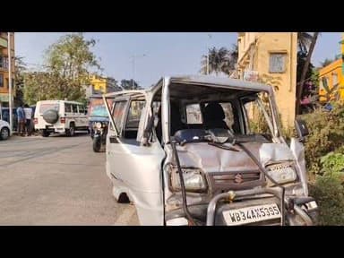 ঘাটাল–পাঁশকুড়া রাজ্য সড়কে দাসপুরে ভয়াবহ পথ দুর্ঘটনা