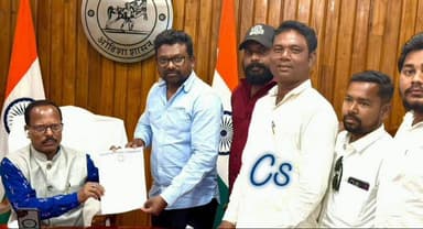 ଖରିଆର: ପଲସାପଡା ଗାଁରେ ଅଙ୍ଗନୱାଡି କେନ୍ଦ୍ରରେ ଜାତିଅଣା ଅପେକ୍ଷ ଘଟଣାକୁ ନେଇ ଜିଲ୍ଲାପାଳଙ୍କୁ ଅବଗତ କଲା ଖଡ଼ିଆଳ କଂଗ୍ରେସ