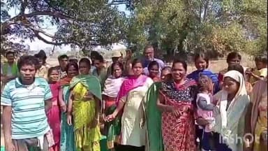 गारू: गारू प्रखंड में पूर्व रेंजर तरुण कुमार सिंह की पुनः पदस्थापना को लेकर पत्रकार हुए आमने-सामने