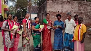 மதுராந்தகம்: மதுராந்தகத்தில் அதிமுக சார்பில் துண்டு பிரசுரங்கள் விநியோகிக்கப்பட்டது