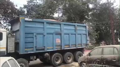 कुंडा: गयासपुर और मानिकपुर क्षेत्र में अवैध खनन पर प्रशासन का कड़ा प्रहार, जेसीबी और डंपर किए गए सीज