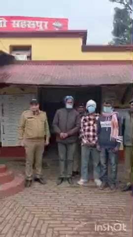 विकासनगर: देहरादून पुलिस ने गैर जमानती वारंट अभियुक्तों की गिरफ्तारी के लिए चलाया सफल अभियान