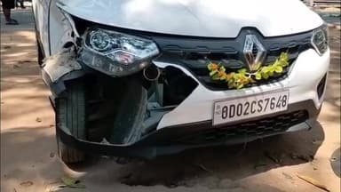 ମୋହନା: କାର କୁ ଧକା ଦେଲା ବାଇକ, 21 ବର୍ଷିୟ ବାଇକ ଚାଳକ ମୃତ ।