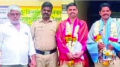 जळकोट: धामणगाव ग्रामस्थांच्या वतीने जळकोट पोलीसांचा सत्कार