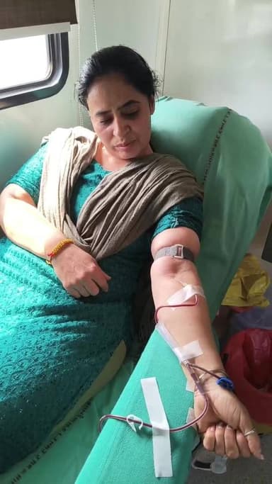 सफीदों सैनिकों को समर्पित ब्लड डोनेशन कैंप जेसीज भवन में आयोजित