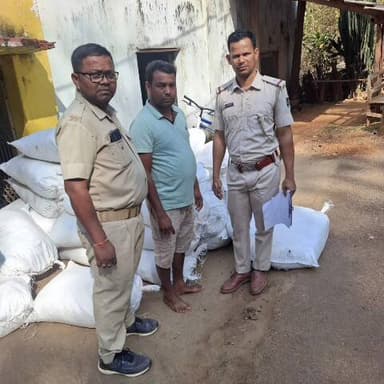 ପାଲଲହଡା: ପାଳଲହଡା ଅଞ୍ଚଳର ବିଭିନ୍ନ ସ୍ଥାନରେ ଅବକାରୀ ବିଭାଗ ପକ୍ଷରୁ ଚଢାଉ; ଦୁଇ ଗିରଫ