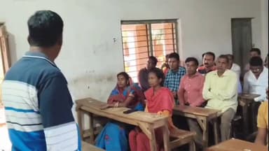 গোপীবল্লভপুর ২: আগামী ২রা মার্চ বেলিয়াবেড়ার জনসভা সফল করতে নোটা তে অঞ্চল নেতৃত্বদের নিয়ে সভা করল ব্লক তৃণমূলের সভাপতি টিঙ্কু পাল