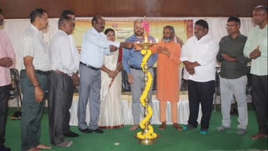 ಮಡಿಕೇರಿ: ನಗರದಲ್ಲಿ ಜಿಲ್ಲಾಢಳಿತ ವತಿಯಿಂದ ಛತ್ರಪತಿ ಶಿವಾಜಿ ಜಯಂತಿ ನಡೆಯಿತು