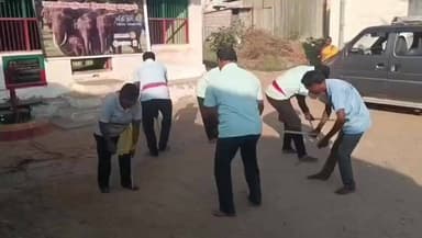 பாலக்கோடு: பாலக்கோடு வனத்துறையினர் சார்பில் “யானைகளோடு இசைந்து வாழுதல்” விழிப்புணர்வு