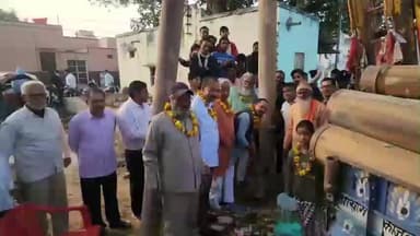 चिड़ावा: चिड़ावा शहर की जोशियों की बगीची के पास बोरिंग कार्य शुरू, भाजपा नेता राजेश दहिया ने किया निर्माण कार्य का शुभारंभ