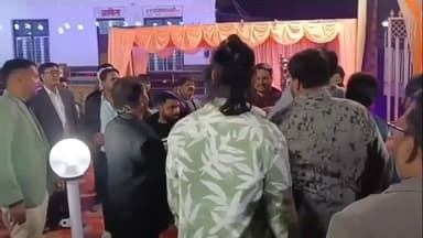 खागा: फ़तेहपुर के 50 नंबर पल के पास दो पक्षों में हुई मारपीट, वीडियो हुआ वायरल, पुलिस फोर्स को नहीं है जानकारी