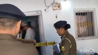 खिजरसराय: खिज़रसराय थाना क्षेत्र के इमन बिगहा गांव में बुधवार कि रात्रि एक किसान के घर भीषण लूट किया.