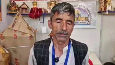 डेहर: सरस मेला मंडी में सजी हिमाचल की विरासत, काष्ठकुणी मंदिर बना आकर्षण का केंद्र: कलाकार छज्जू राम ने दी जानकारी