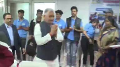 बैरसिया: मंत्री इंदर सिंह परमार ने क्रिस्प संस्थान में स्वावलंबन कार्यक्रम के युवाओं को प्रमाण पत्र वितरित किए