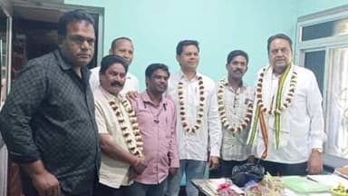 କଣ୍ଟାବାଞ୍ଜି: କଣ୍ଟାବାଞ୍ଜି ନିର୍ବାଚନ ମଣ୍ଡଳୀ ର ବିଜୁ ଜନତା ଦଳ ର ପଦାଧିକାରୀ ଘୋଷଣା ପରେ ସଂଗଠନ ସୁଦୃଢ଼ କରିବା ପାଇଁ ପୂର୍ବତନ ବିଧାୟକ ସହ ଆଲୋଚନା