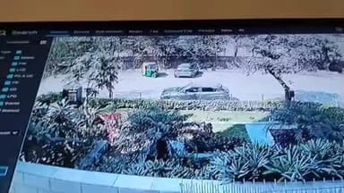 डिफेन्स कॉलोनी: दिल्ली के जसोला में गाड़ी का शीशा तोड़कर कैश और लैपटॉप चोरी, सीसीटीवी फुटेज आया सामने