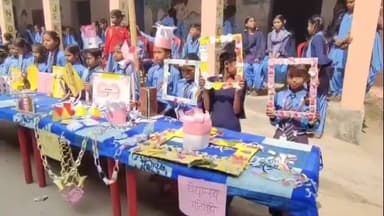 गौनहा: गौनाहा प्रखंड के बेलसंडी पंचायत स्थित राजकीय मध्य विद्यालय, थरूवा टोला पिपरा में वार्षिक बाल मेला का आयोजन