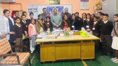 पांगणा: गोलन विद्यालय के छात्रों ने कौशल आधारित शिक्षा का अनुभव लिया, पांगना स्कूल का प्री-वोकेशनल टूर किया