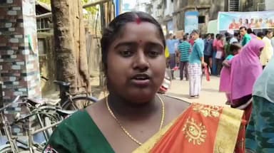 মথুরাপুর ২: লক্ষীর ভান্ডার প্রকল্পে নাম থাকলেও টাকা ঢুকছে অন্যজনের একাউন্টে অভিযোগ এক গৃহবধুর