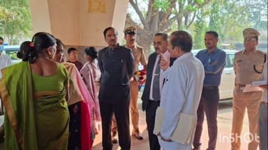 ಉಡುಪಿ: ರಾಜ್ಯ ಮಾನವ ಹಕ್ಕುಗಳ ಆಯೋಗದ ಟಿ ಶಾಮ ಭಟ್ ಅವರು ಉಡುಪಿ ಜಿಲ್ಲಾ ಆಸ್ಪತ್ರೆಗೆ ಭೇಟಿ