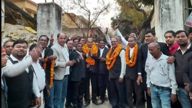 दुधि: दुद्धी बार अध्यक्ष चुनाव में रिकाउंटिंग, कुलभूषण पांडे एक वोट से जीते, दिनेश कुमार बने सचिव