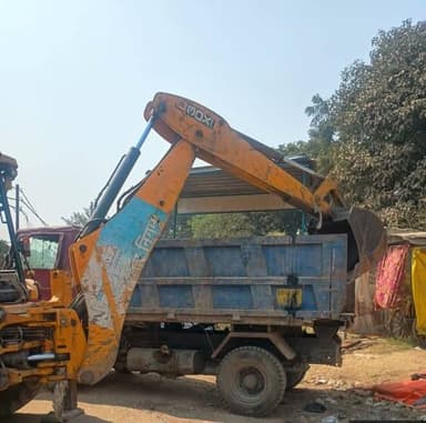 जिलाधिकारी, पटना के निदेश पर पटना के विभिन्न शहरी क्षेत्रों में अतिक्रमण-उन्मूलन मल्टी-एजेंसी विशेष अभियान चलाया गया तथा...