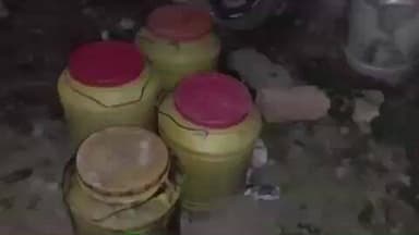 पातेपुर: पातेपुर व बलिगांव पुलिस का शराब के विरुद्ध अभियान, 66 लीटर देशी शराब के साथ एक गिरफ्तार