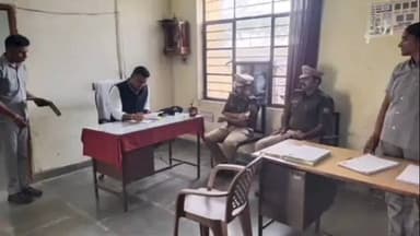 प्रतापगढ़: उदयपुर रेंज के डीआईजी अजय सिंह ने प्रतापगढ़ दौरे में पुलिस कार्यप्रणाली की समीक्षा की, सुधार और तेजी पर जोर दिया