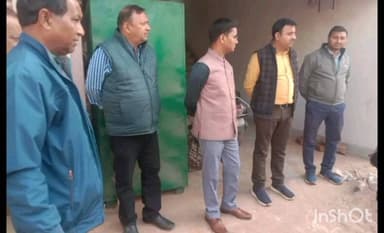 मुरार: नगर निगम आयुक्त ने अलग-अलग वार्डों का निरीक्षण कर अधिकारियों को दिए कड़े दिशा-निर्देश