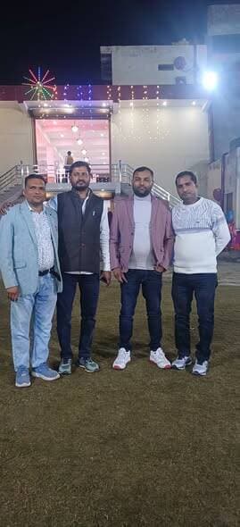 एटा लेखपाल संघ के जिला मंत्री लेखपाल शहनौआ पंचायत विपिन कुमार की बहिन की शादी में शिरकत.