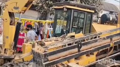 धरमपुरी: धामनोद में सीवरेज लाइन निर्माण को लेकर लोगों में आक्रोश, पुराने एबी रोड से बस स्टॉप तक खुदाई