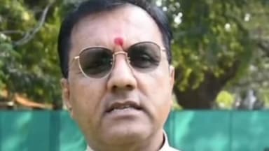 કોડીનાર: કોડીનારના ધારાસભ્ય અને કેબીનેટ મંત્રી ડો.પદ્યુમન વાજાએ ગુજરાતસરકાર દ્રારા રજૂ કરાયેલ 2026-27 બજેટ સંદર્ભ આપી પ્રતીક્રીયા