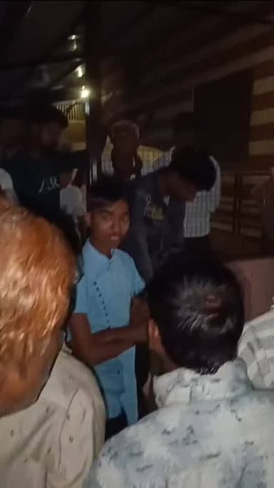 गंगधार झालावाड़ के चौमहला में PHED ठेकेदार की मनमानी!
चौमहला के गायत्री मंदिर क्षेत्र में सड़क निर्माण के दौरान टूटे ...