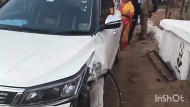 ತೀರ್ಥಹಳ್ಳಿ: ತೀರ್ಥಹಳ್ಳಿಯಲ್ಲಿ ಕಾರ್ ಟೈಯರ್ ಬ್ಲಾಸ್ಟ್ ಆಗಿ ವಿದ್ಯುತ್ ಕಂಬಕ್ಕೆ ಡಿಕ್ಕಿ: ತಪ್ಪಿದ ಅನಾಹುತ