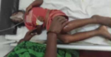 పుంగనూరు: శాంతినగర్ వద్ద కారు ఢీకొని ఐదేళ్ల చిన్నారి పరిస్థితి విషమం.