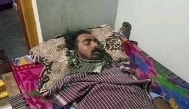 కనిగిరి: పట్టణంలోని పాతూరు ఎస్సీ కాలనీలోఉరి వేసుకుని యువకుడు ఆత్మహత్య