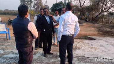 डुमरांव: डुमरांव में नीलगायों को पालतू बनाने की दिशा में चल रहा शोध, सरकार ने पहले शूटर भेजकर मार गिराया था