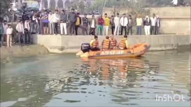 कुरावली: कुरावली क्षेत्र के घिरोर रोड नहर पुल में डूबे युवक की तलाश एसडीआरएफ की टीम द्वारा जारी