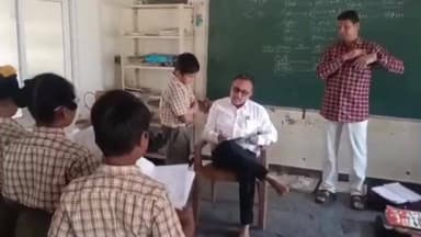 నరసన్నపేట: ప్రభుత్వ పాఠశాలలలో విద్యార్థుల సామర్థ్యాలు మరింత మెరుగుపడాలన్న నరసన్నపేట ఎంఈఓ- 2 పేడాడ దాలినాయుడు