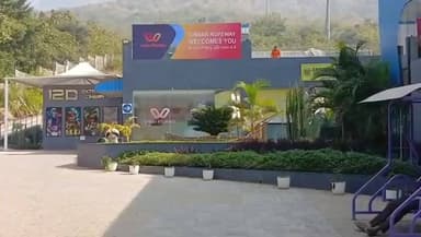 જૂનાગઢ: ગિરનાર પર્વત પર ભારે પવન ના કારણે ગિરનાર રોપવે વહેલી સવારથી બંધ