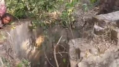 महमूदाबाद: सदरपुर थाना क्षेत्र में कुएं से नवजात शिशु का शव मिलने से मची सनसनी