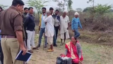 मऊरानीपुर: भदरवारा के पास दर्दनाक हादसा, कार की टक्कर से बाइक सवार दो वृद्धों की मौत, चालक फरार