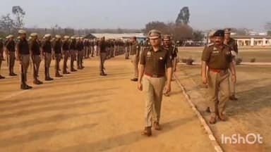 रॉबर्ट्सगंज: एसपी ने रिज़र्व पुलिस लाइन चुर्क में आयोजित साप्ताहिक परेड की सलामी ली, फोर्स की फिटनेस और अनुशासन का किया निरीक्षण