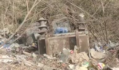 శంకరంపేట్ ఆర్: హస్తాల్ పూర్ : వృధాగా పడేసిన ట్రాన్స్ ఫార్మర్