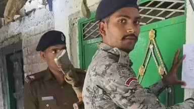 औरंगाबाद में पुलिस ने फरार सलैया थाना क्षेत्र के दो आरोपियों के घर चिपकाया इश्तेहार, आत्म समर्पण का आदेश
#aurangabadbiha...